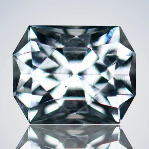 1ct Precision cut Swiss Blue Topaz 377