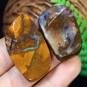 Boulder Opal rough parcel 72ct 10280