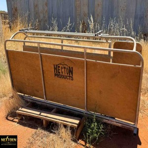 Hecton Products Sheep handler race