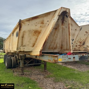 Unregistered Tri tipper