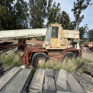 Austin Western Crane