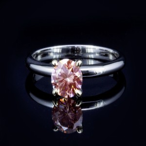 Pink Diamond Solitaire 18k White gold ring