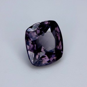 Purple spinel
