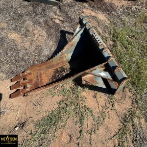 Loader ripper attachment