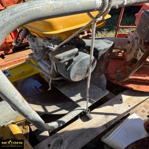2004 Robin engine with flex drive