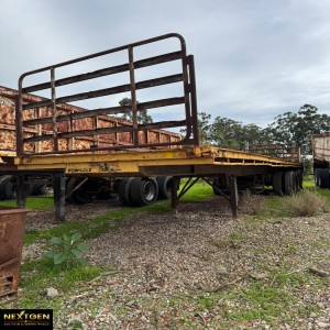 Tri Flat top trailer