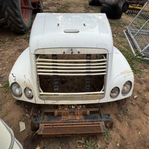 Freightliner Bonnet suit FLX Freightliner
