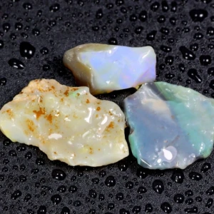 8ct Lighting Ridge dark opal rough parcel F428