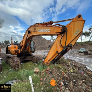 Daewoo Excavator