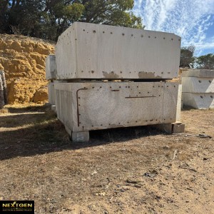 2 x Concrete blocks