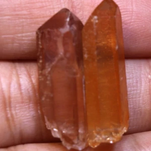 19ct Quartz crystal parcel