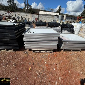 Stack of 18 solar panels PACK 0084